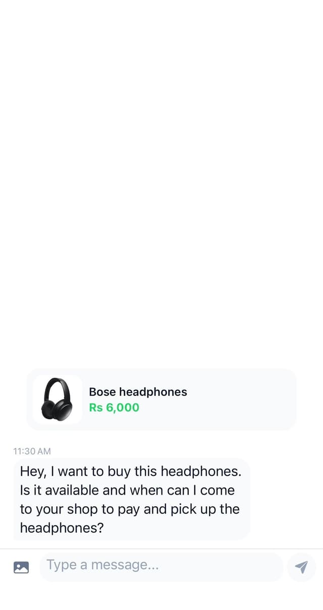 Chat screen where a buyer asks about Bose headphones, with the product card and price